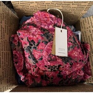 NEW Clothing Reseller Wholesale Bundle Box Lot Min Retail $500 MANIFESTED